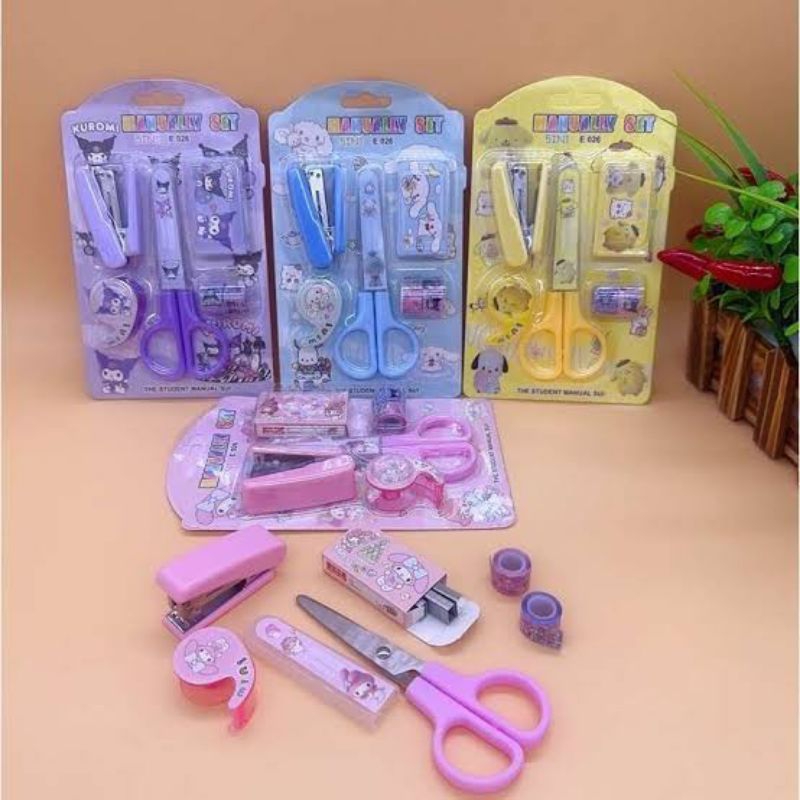 

Gunting Set Sanrio Lotso