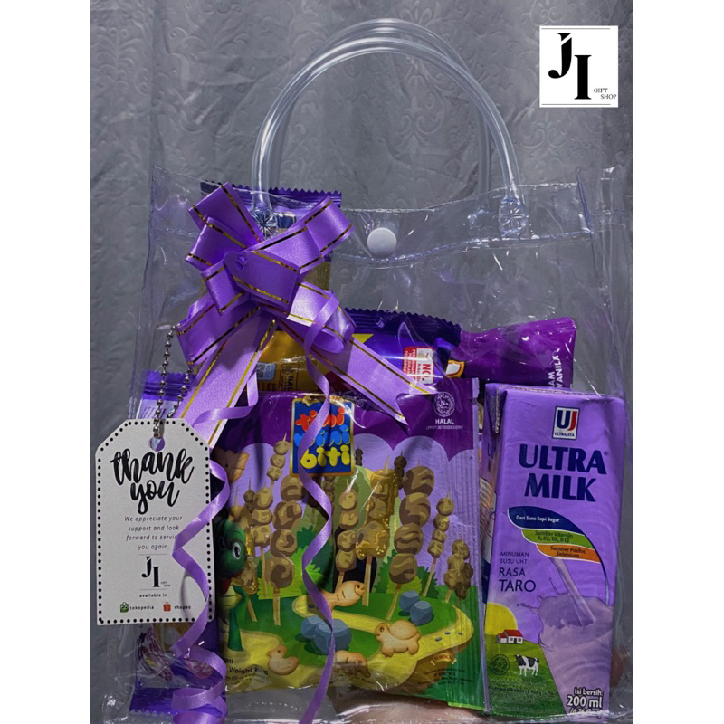 

Goodie Bag Tas Mika Tema Ungu