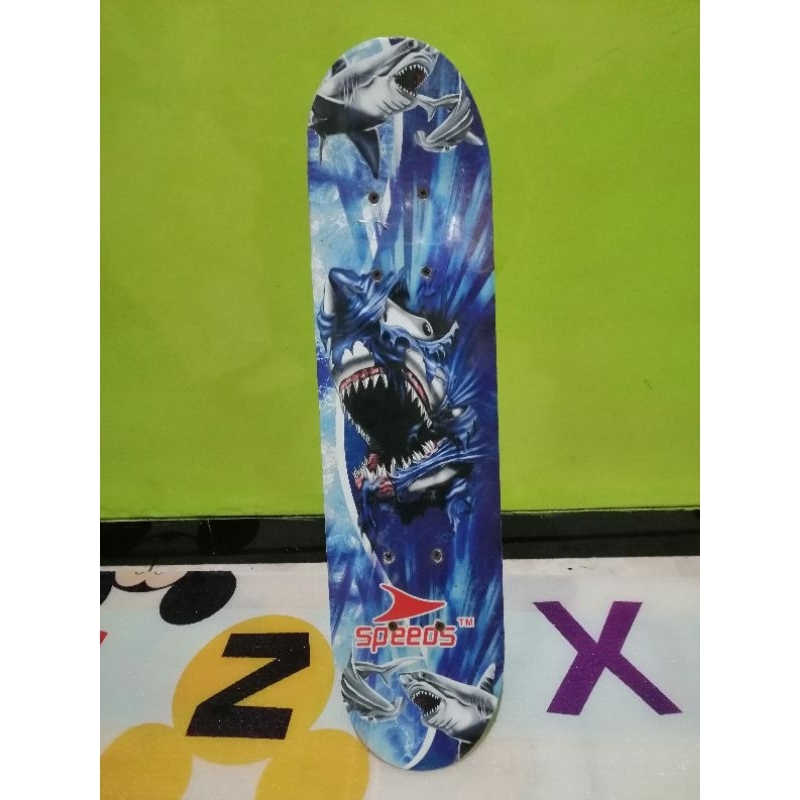 Skateboard Shark ukuran M