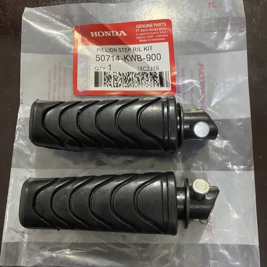 Footstep Belakang Karet Pijakan Foot Step Honda Motor Blade Revo Absolute Abs Supra X 125 FI F1 KWB