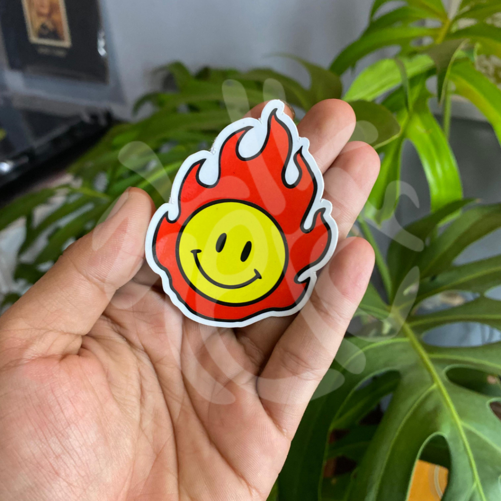 

sticker smile / aesthetic sticker / sticker tumblr / aesthetic sticker / stiker hp / stiker laptop / stiker helm / stiker satuan / stiker tahan air / sticker pack