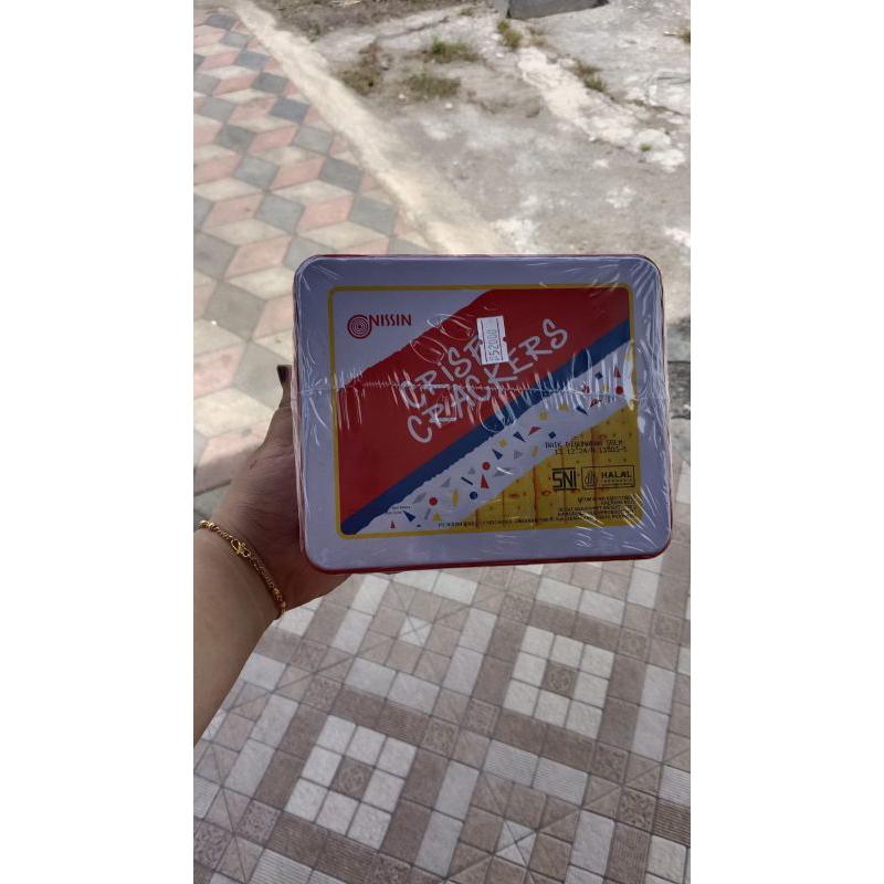 

NISSIN CRISSPY KALENG 750GRAM MURAH