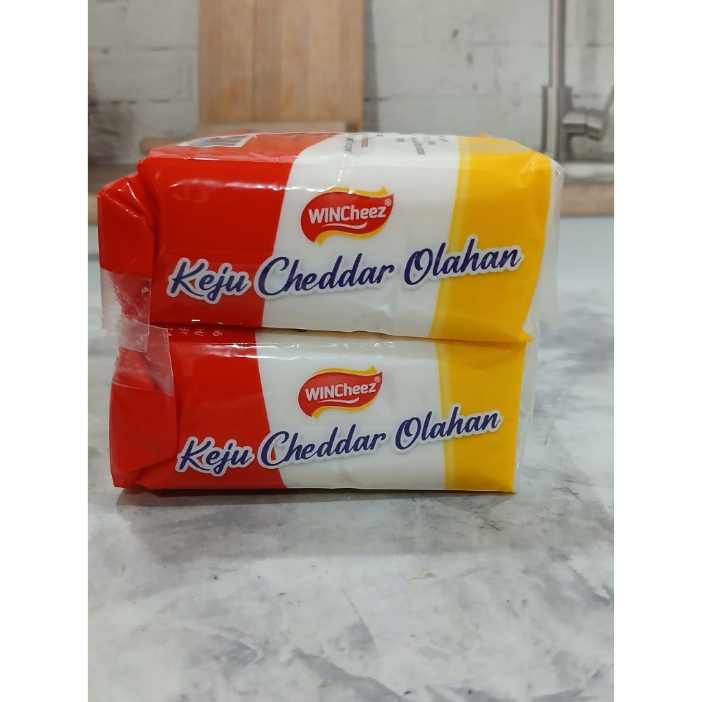 

Keju Cheddar WinCheez kemasan 250g