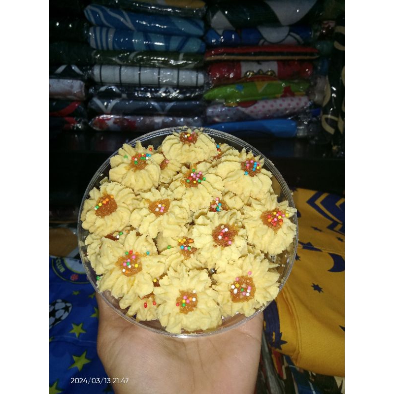 

KUE SEMPRIT SELAI