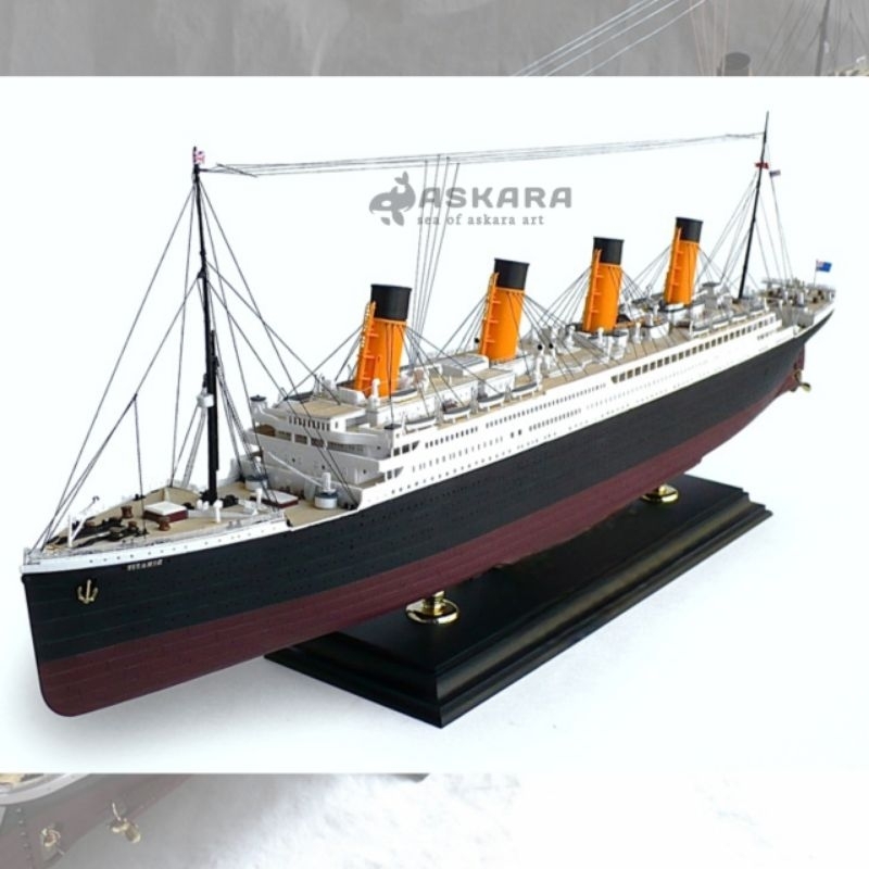 Miniatur Kapal Pesiar RMS Titanic 80cm