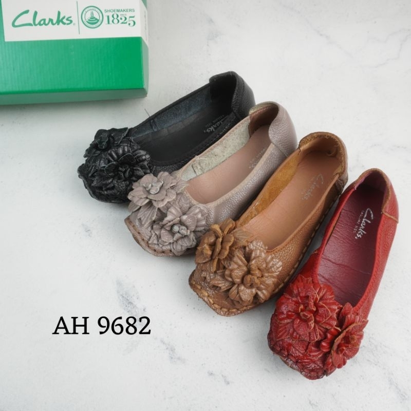 Sepatu Clarks bunga 2 AH9682 kulit asli /sepatu clarks wanita/Clarks bunga