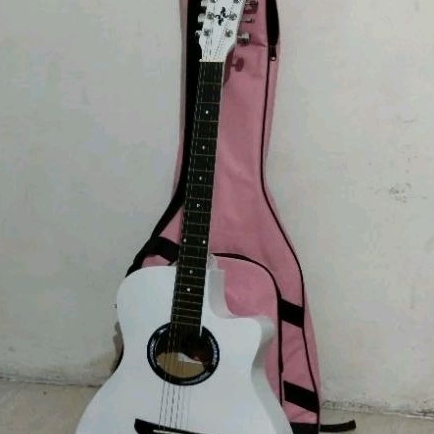 Gitar akustik, white guitar yamaha free tas + perintilan [GITAR AKUSTIK/ELEKTRIK ]