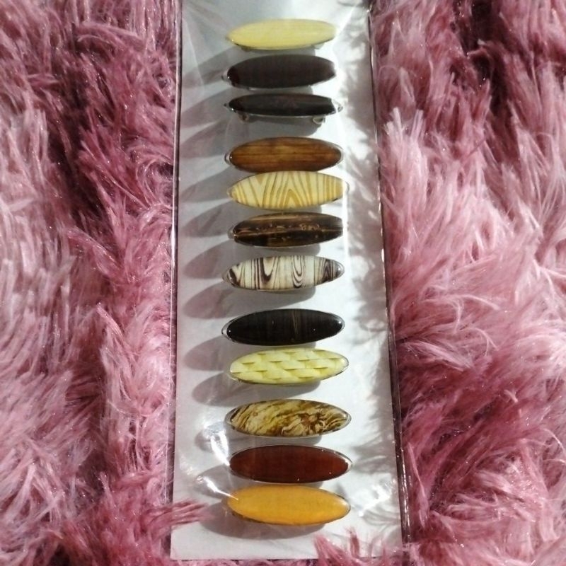 Peniti_jilbab_dagu_motif_kayu_lusinan_oval