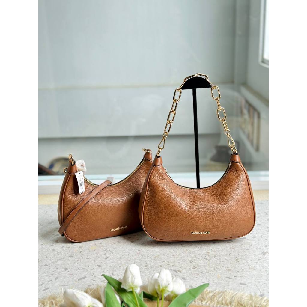 MK CORA LARGE ZIP POUCHETTE LUGGAGE