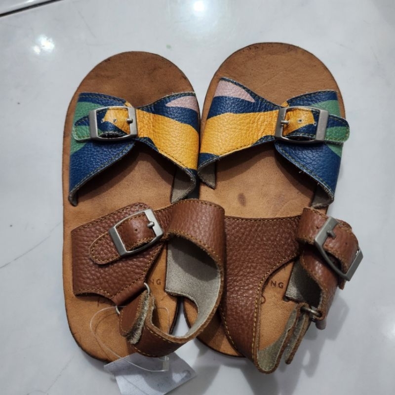 PRELOVED PYOPP - YARA SANDALS LEMBAYUNG SIZE 26