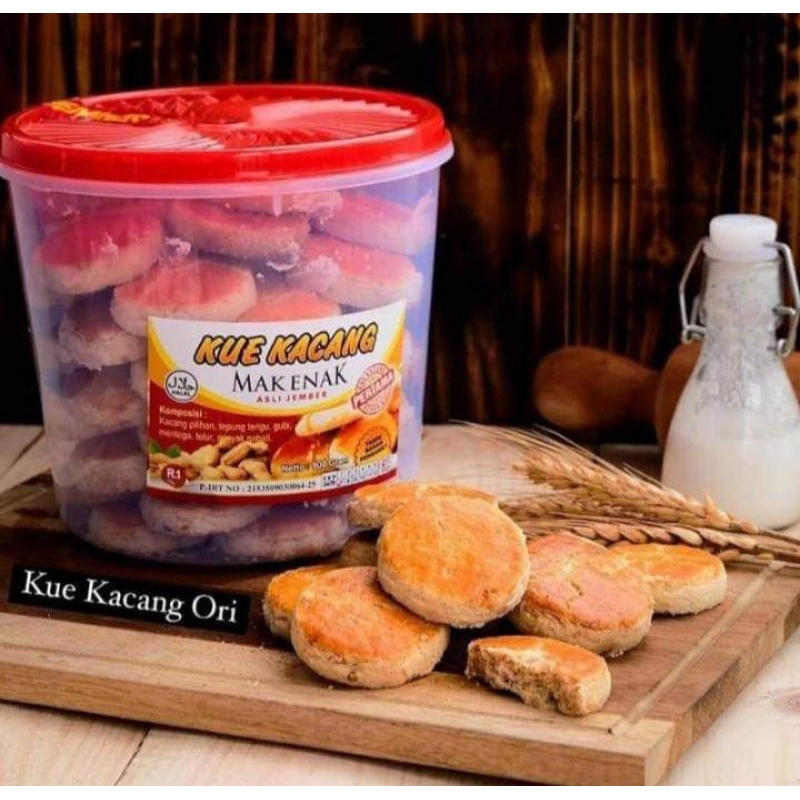 

kue kacang mak enak itu 1 toples