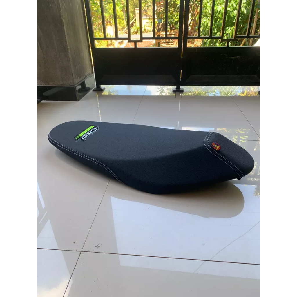 JOK MIO M3 MODEL ROADRACE KULIT OZZA VARIASI JAHIT-JOK MIO M3 AMPLAS KASAR-JOK MI M3 PRESS OZZA