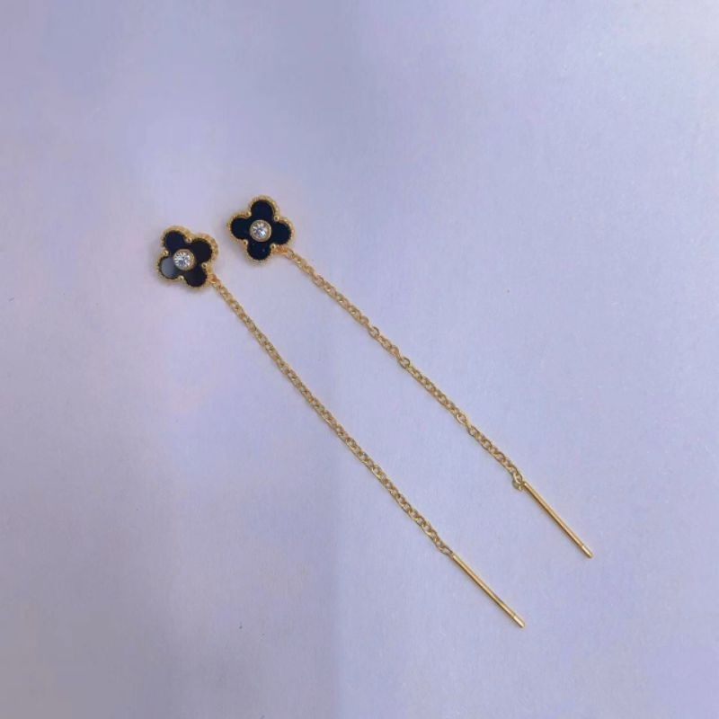 anting titanium bunga hitam