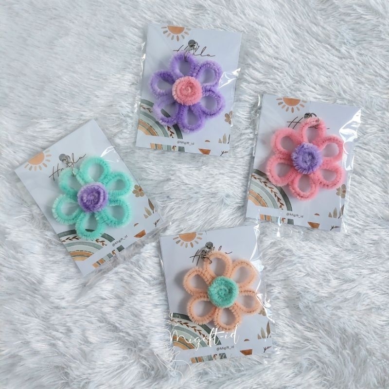 gantungan kunci pipe cleaner/ ganci bunga/ ganci pipe cleaner/ pipe cleaner