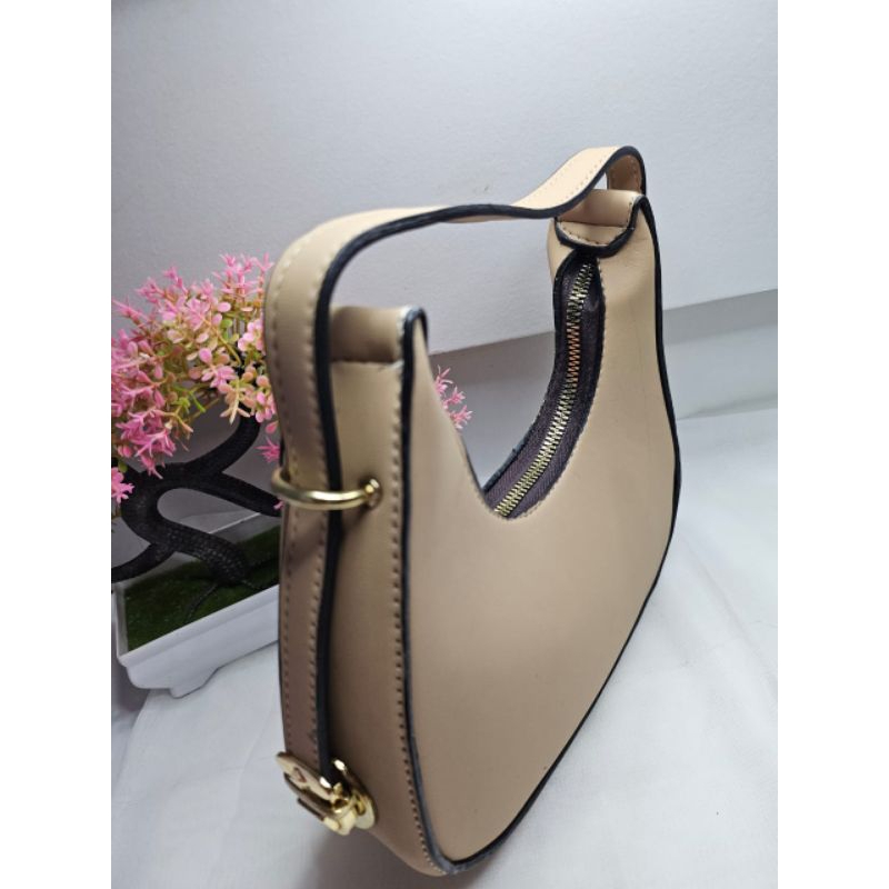 Tas Wanita Love Bags Tas shoulder