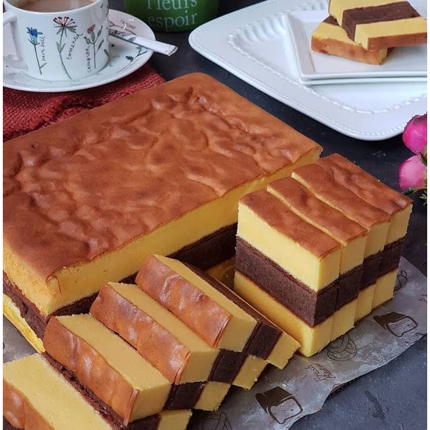 

QKQ857 99 BRANDS FESTIVAL Kue Bolu Lapis Surabaya 22x11cm