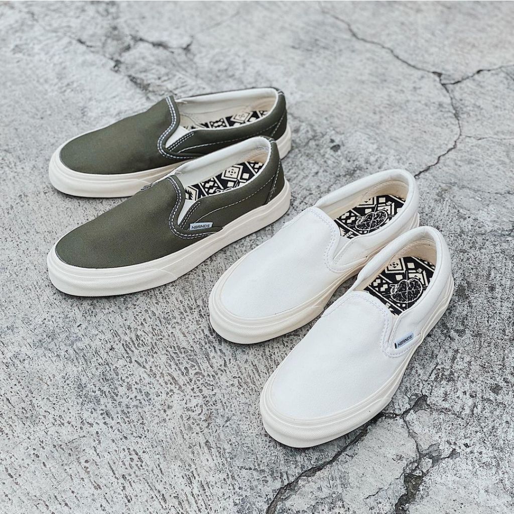 Sepatu Sneakers Slip On Unisex NoBrands Slop (Slip On)