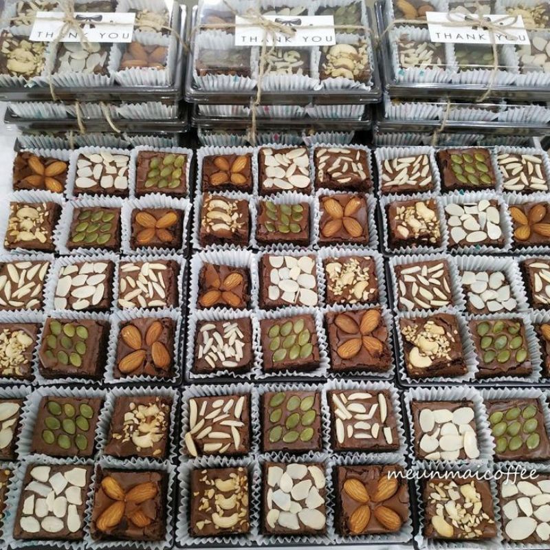 

Brownies Fudgy 20*10 topping 6/Brownies Fudgy Dark Cokelat Skat Khusus Buat Penggila Cokelat Sejati