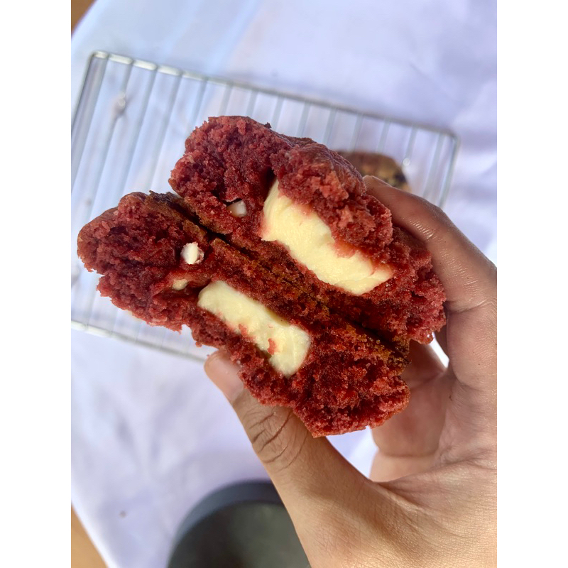 

Soft Cookies Redvelved Creamcheese
