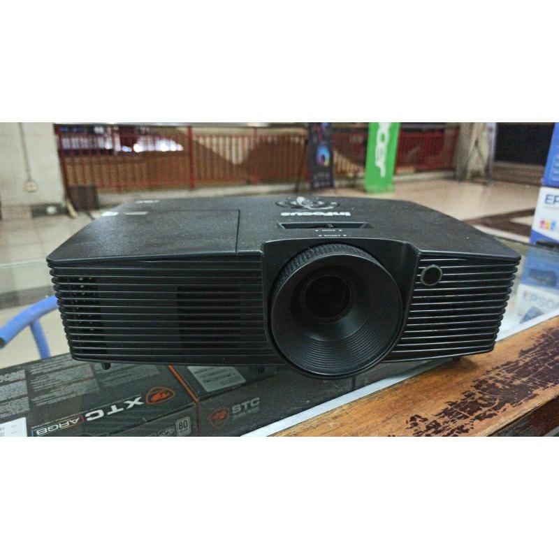 proyektor infocus in 222 second normal