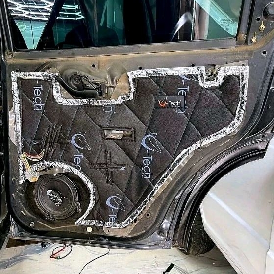 Ford Escape 2004 Peredam Suara Pintu Mobil