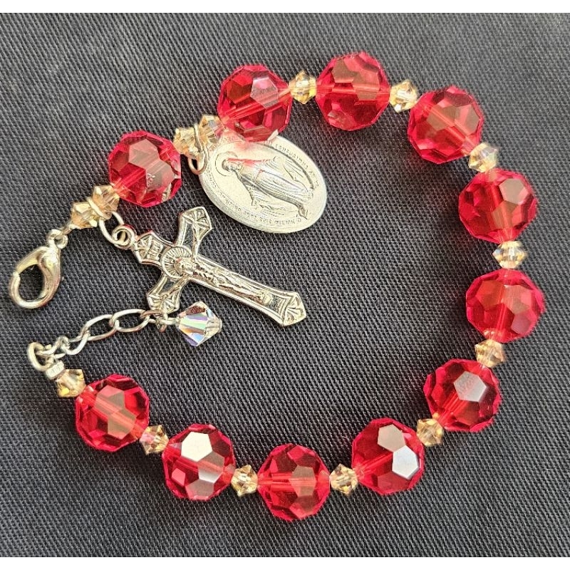 Gelang Rosario Swarovski Austria Asli, Red Siam, Round Faceted  8 mm.