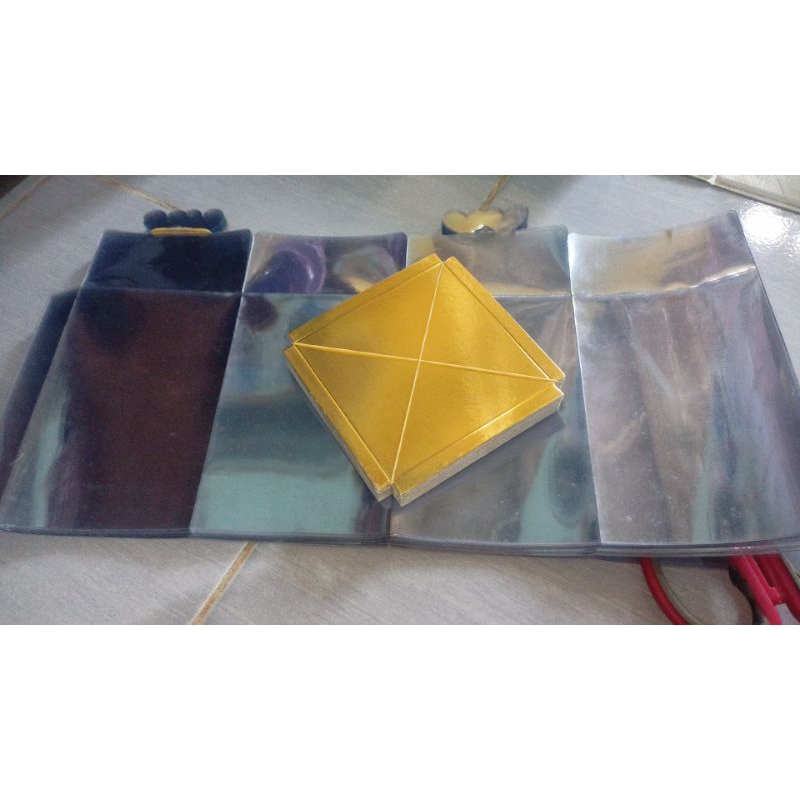 

Box Mika Alas Emas Uk. 5x5x10