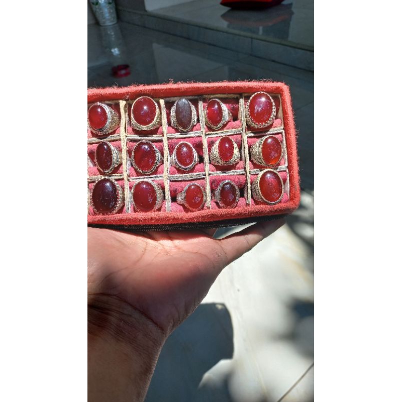 Cincin Batu Akik Yaman Merah / Akhmar