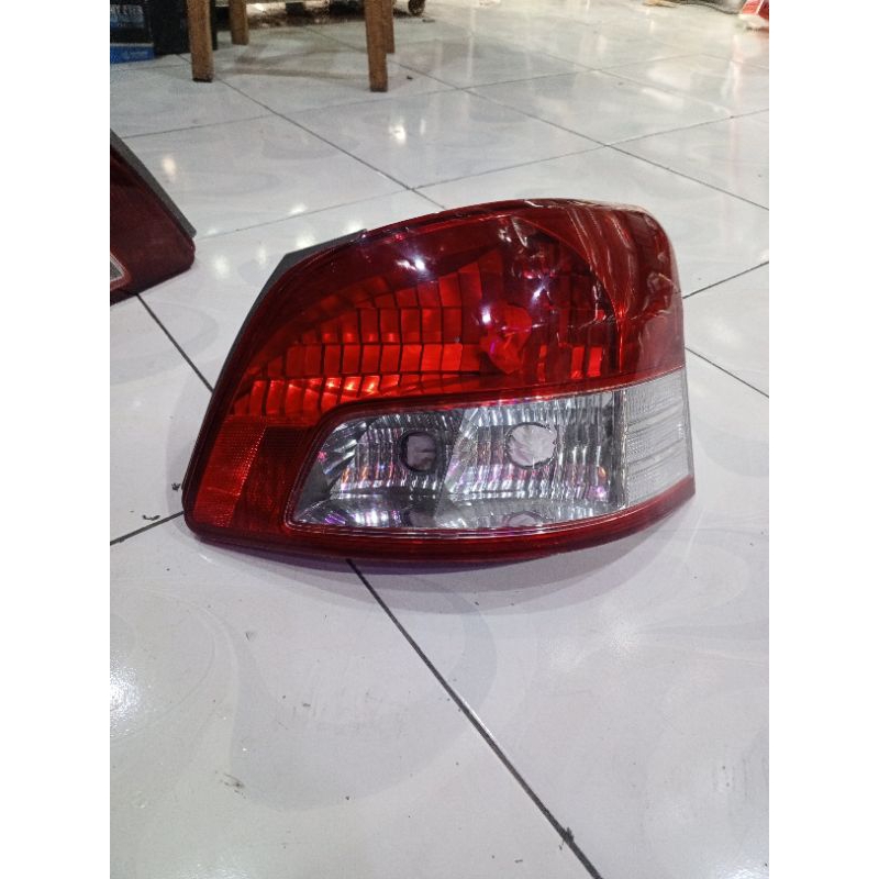 stoplamp Vios gen 2 original. lampu belakang Vios gen 2 original