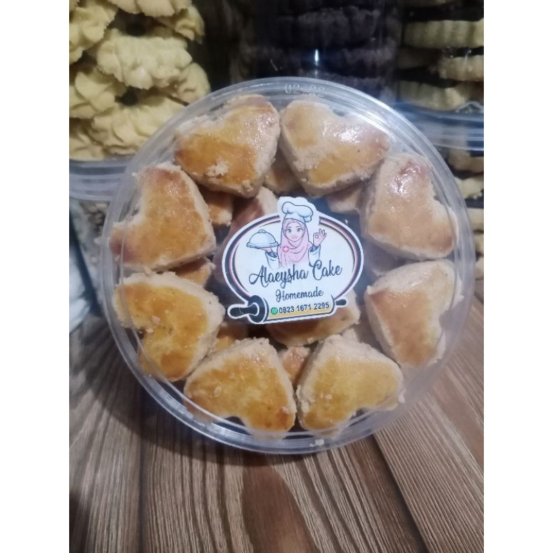 

KUE KACANG