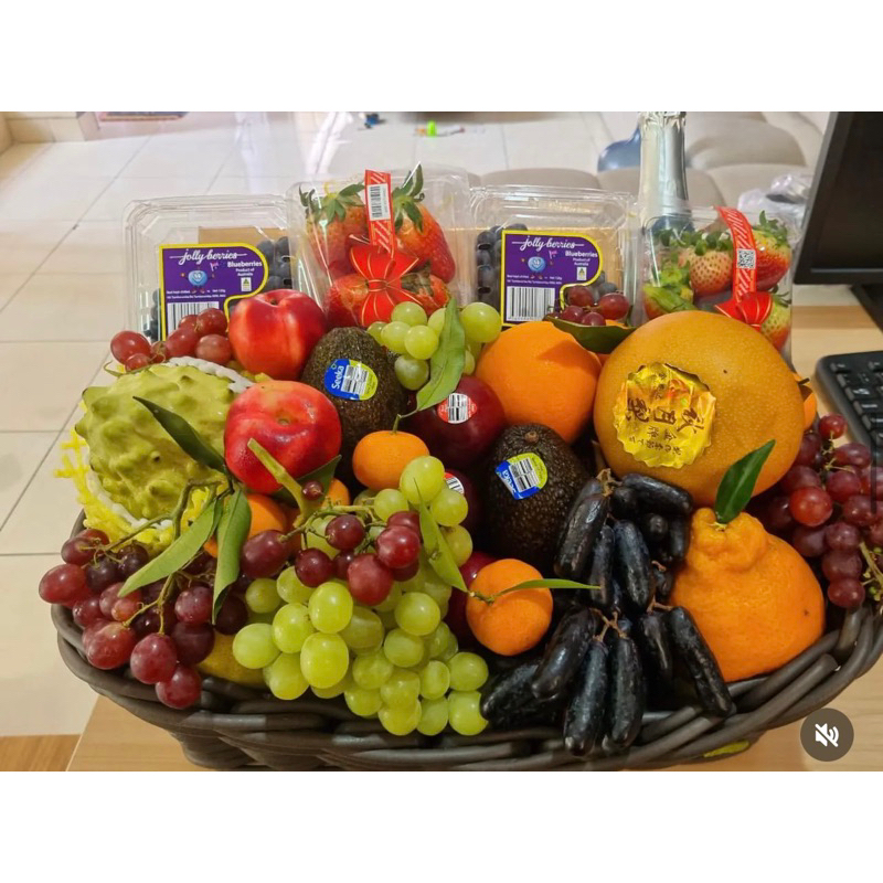 

Fruit Hampers / Parcel Buah