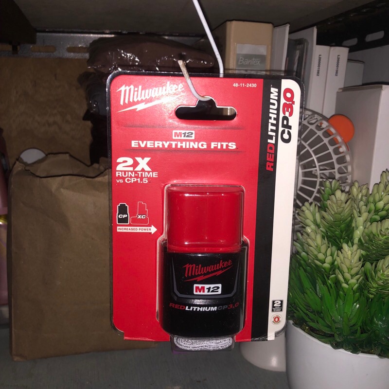 baterai Milwaukee m12
