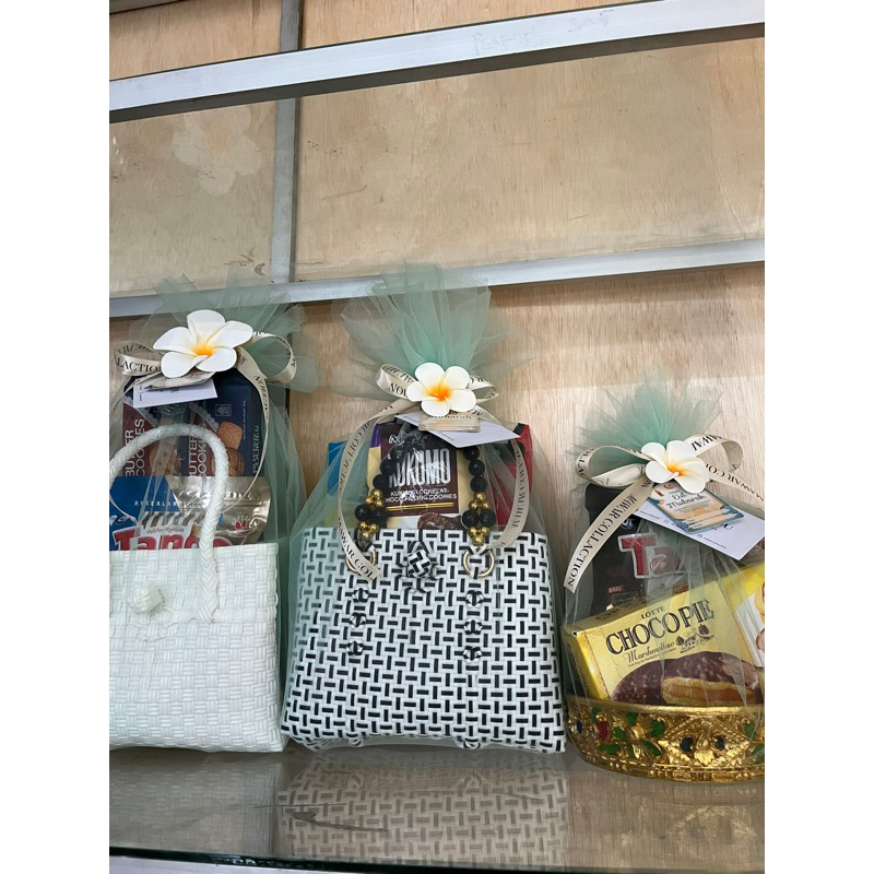 

PARCEL/HAMPERS/BINGKISAN/SOUVENIR LEBARAN IDUL FITRI/HAPPY EID MUBARAK, HARI RAYA IDUL ADHA