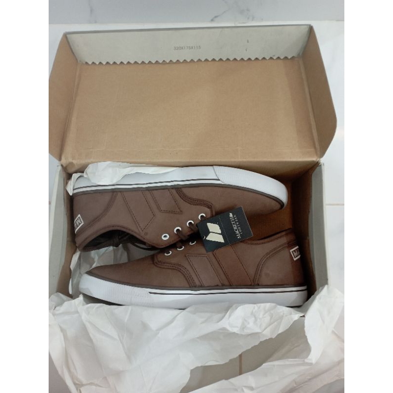 Macbeth Langley Brown Leather NEW (39,42)