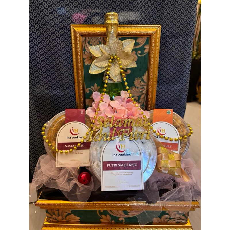 

Parcel Mewah Cantik READY KIRIM Kue Ina Cookies Lebaran
