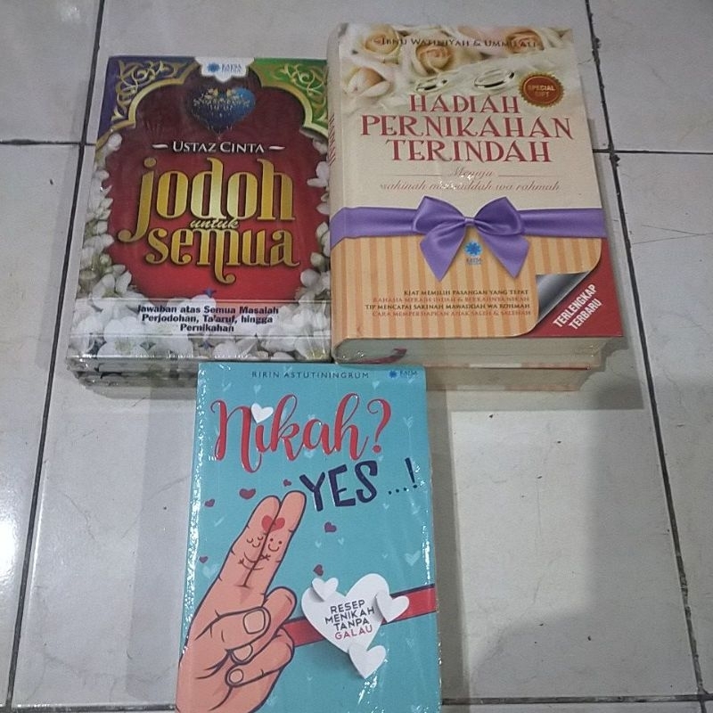 BUKU PERNIKAHAN / HADIAH PERNIKAHAN TERINDAH / NIKAH YES