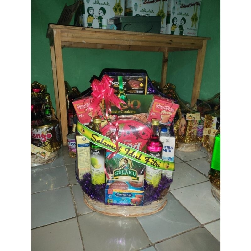 

Parsel Snack Lebaran - Parcel Sembako Idul Fitri
