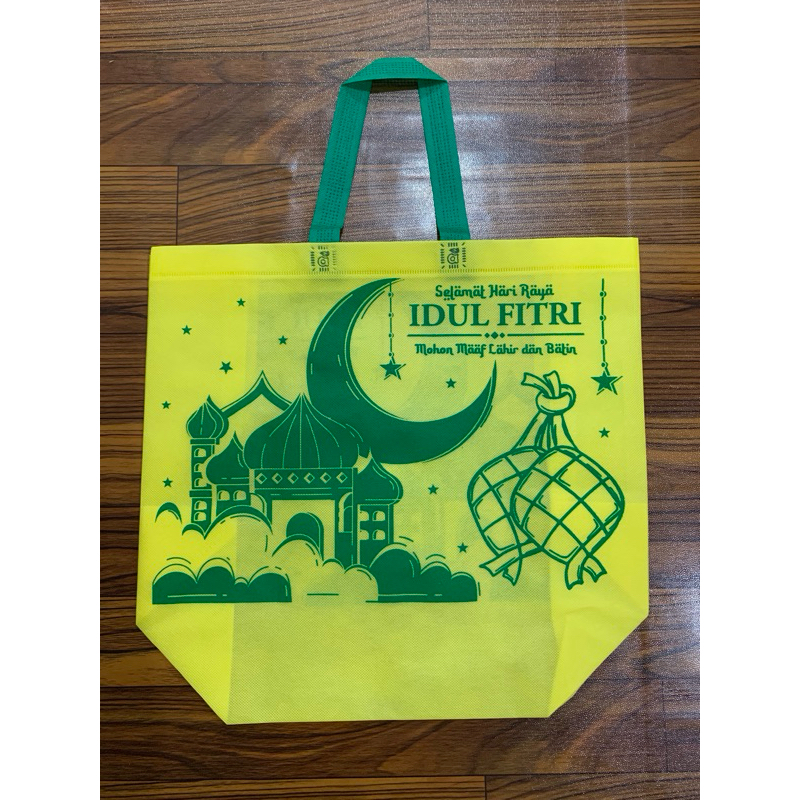 

Tas Lebaran/ Tas Idul Fitri/ Paper Bag Lebaran/ Paper Bag Batik / Tas Arisan / Tas Souvenir Batik/ Paper Bag Lebaran / Bingkisan Lebaran Jogja / Tas Parcel Jogja / Bingkisan Jogja
