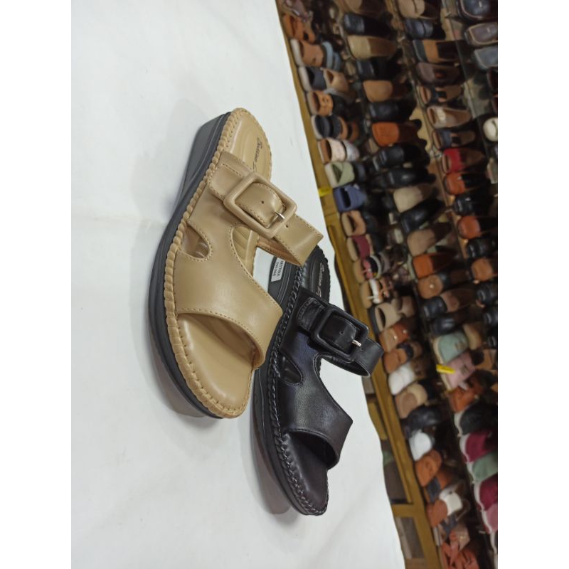 Tahan Lama  Sandal Bettina Bs.1943 Sandal Wanita