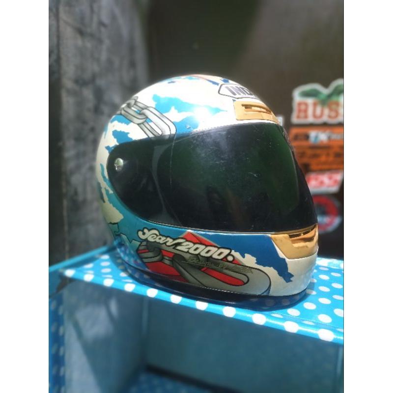 Helm Index Jadul 2000 ukuran L masih layak nostalgia