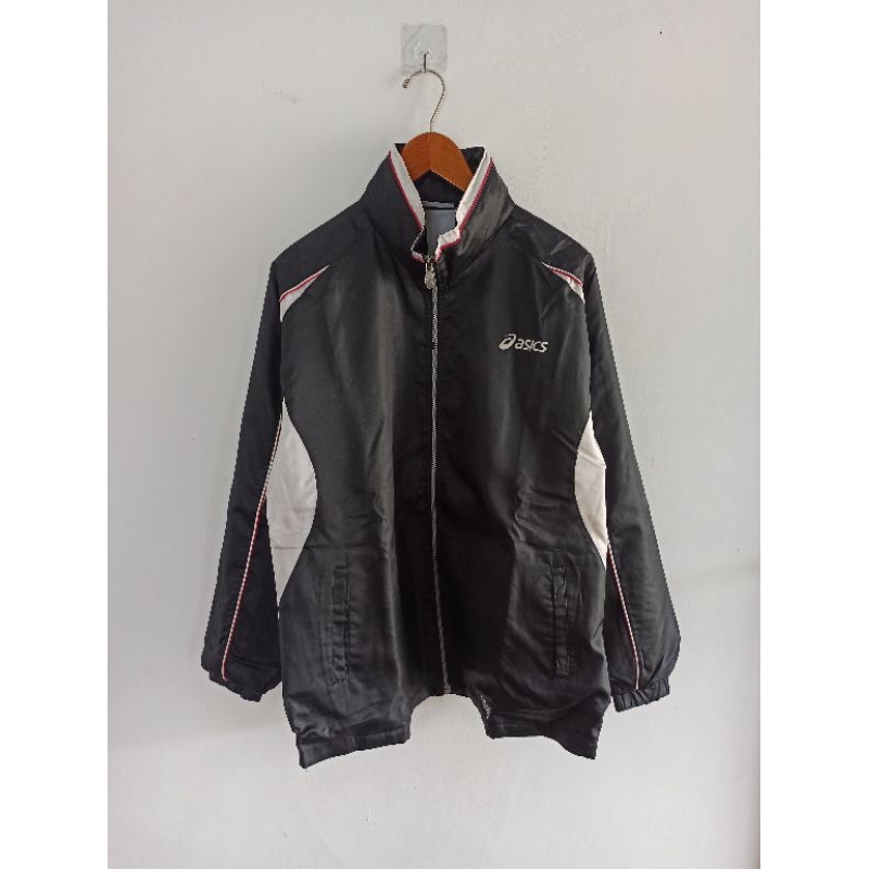 jaket parasut windbreaker Asics