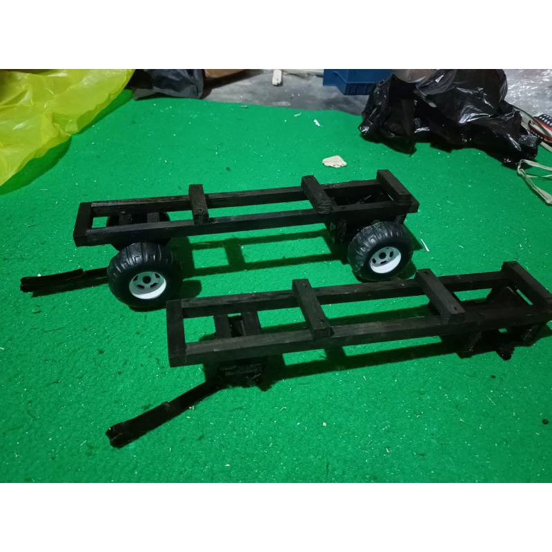 Sasis Miniatur Truk Plastik Oleng