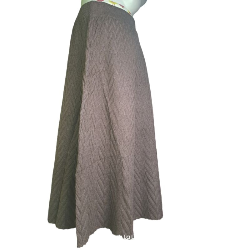 5. Rok Rajut Premium 7/8 (variasi warna cofee)
