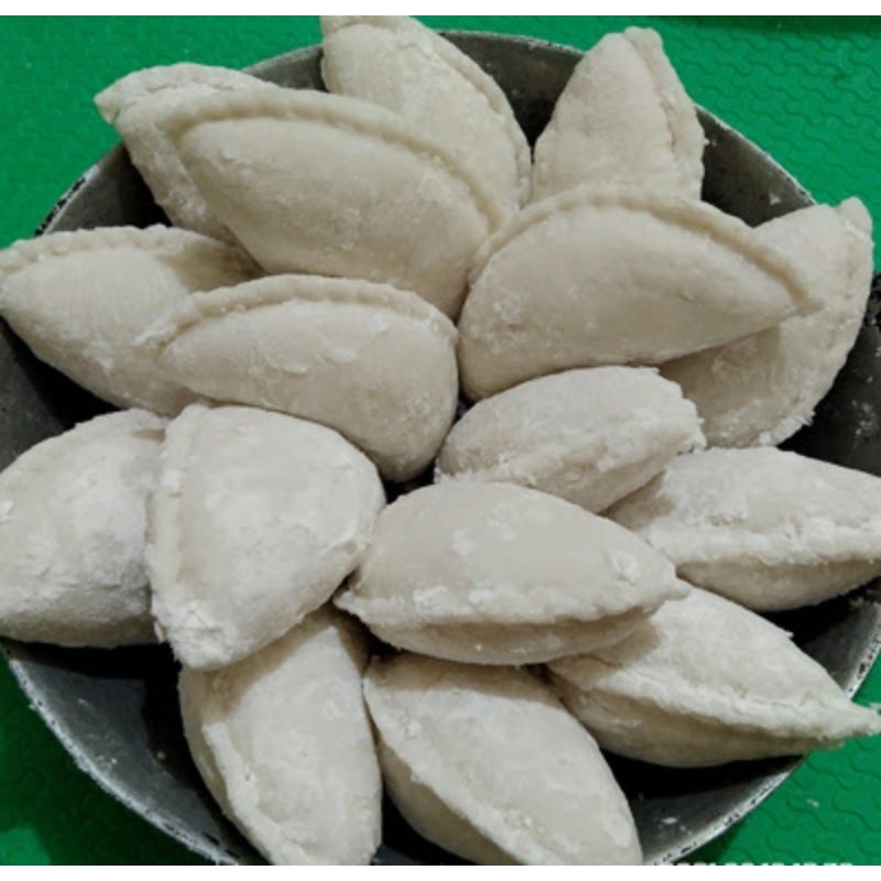 

Cireng isi ayam suwir pedass 8pcs Dedeuieun