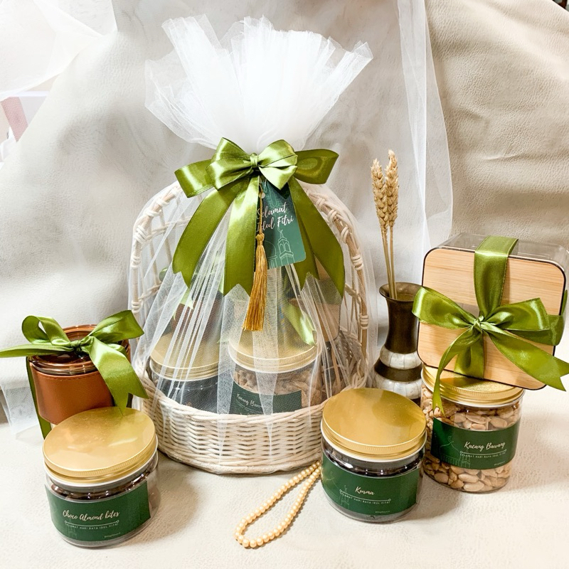 

FITRAH - Premium Hampers Lebaran | Hampers Idul Fitri
