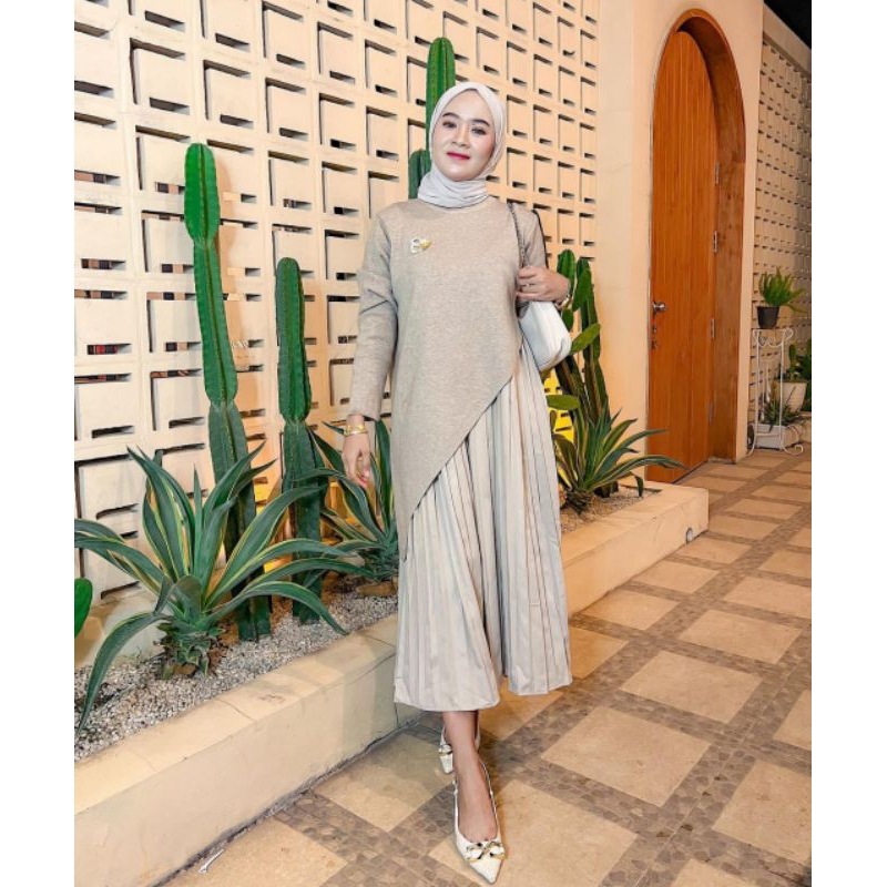 LAURA DRESS RAJUT PLEATED MIDI | DRESS RAJUT PLISKET ASIMETRIS | MIDI DRESS IMPORT RAJUT TEBAL