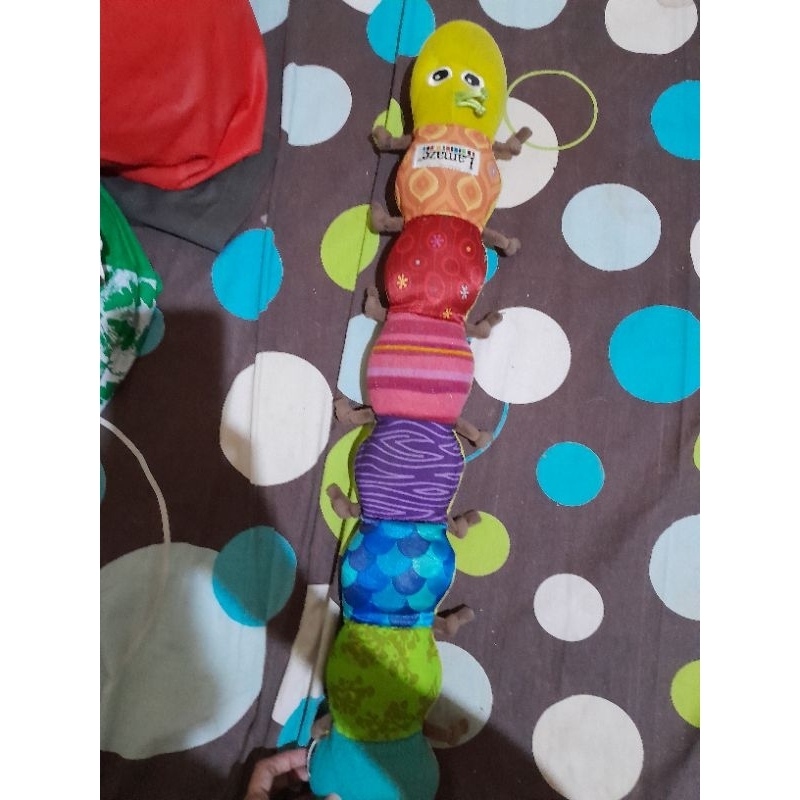 boneka ulat meteran lamaze