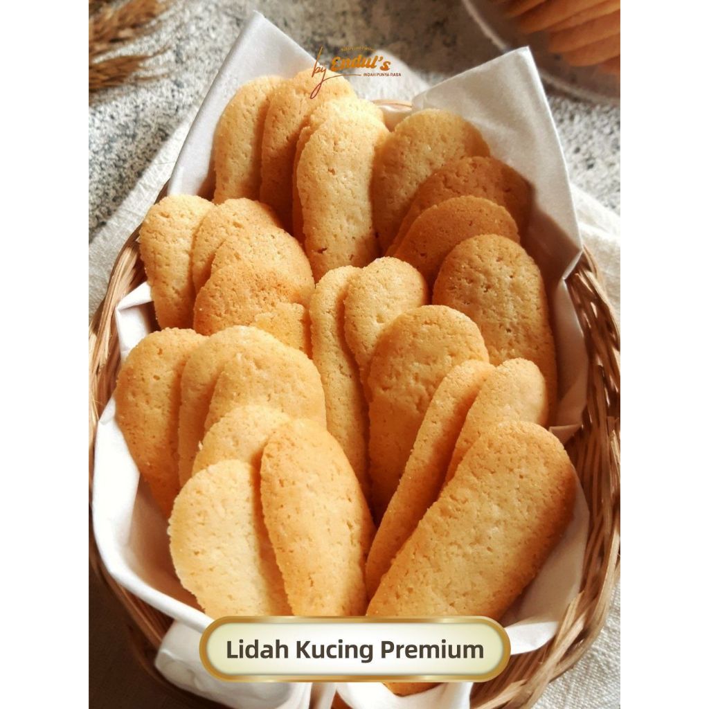 

Kue Lidah Kucing Bahan Premium Hampers Lebaran Silver Series