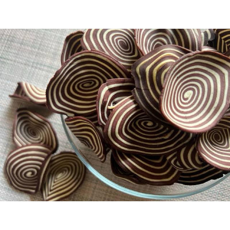 

1 kg Kue Kuping gajah manis /kuping gajah coklat (free packing kardus buble wrap)