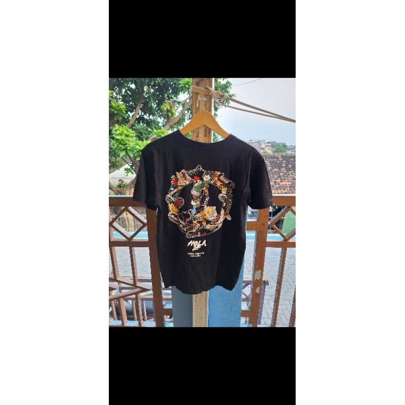 t shirt hola merch converse v1